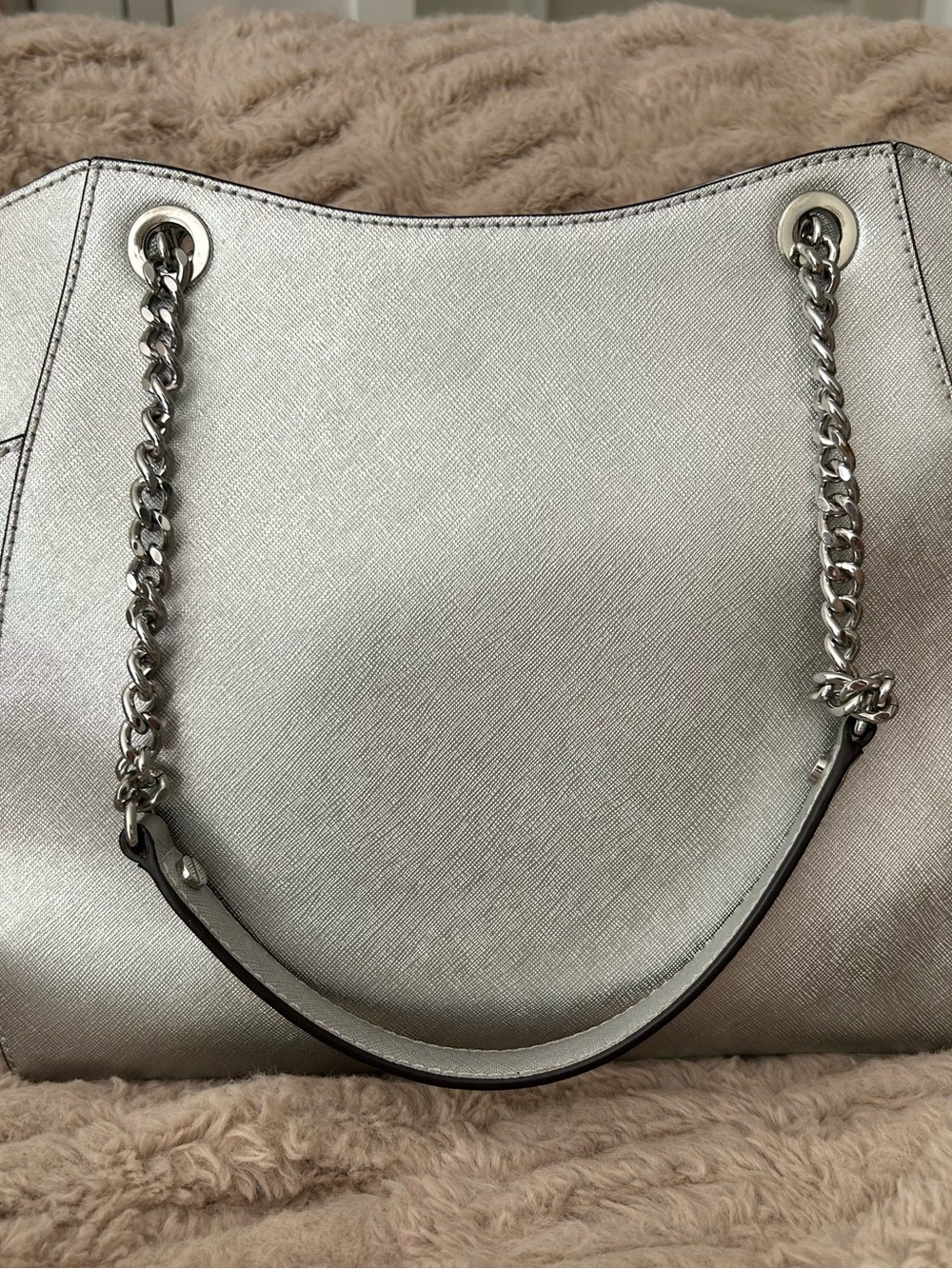 Michael Kors Metallic Silver Saffiano Tote with Matching Wallet - Picture 6 of 16
